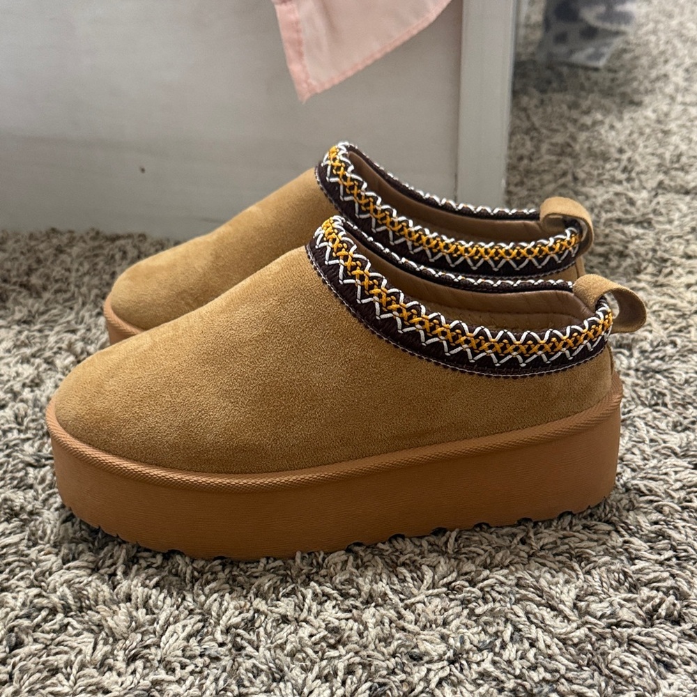 Tan Suede Women's Slippers